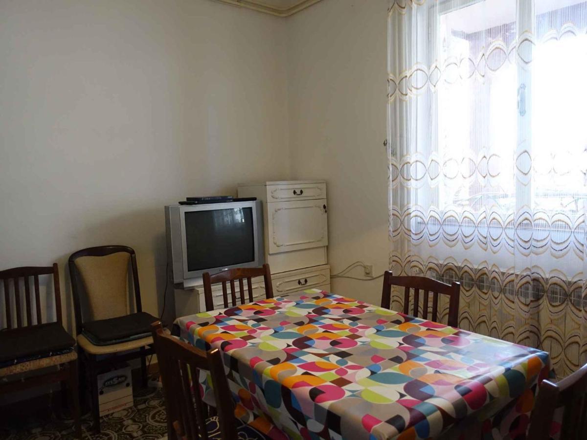 Apartment In Omisalj - Insel Krk 39736 Εξωτερικό φωτογραφία