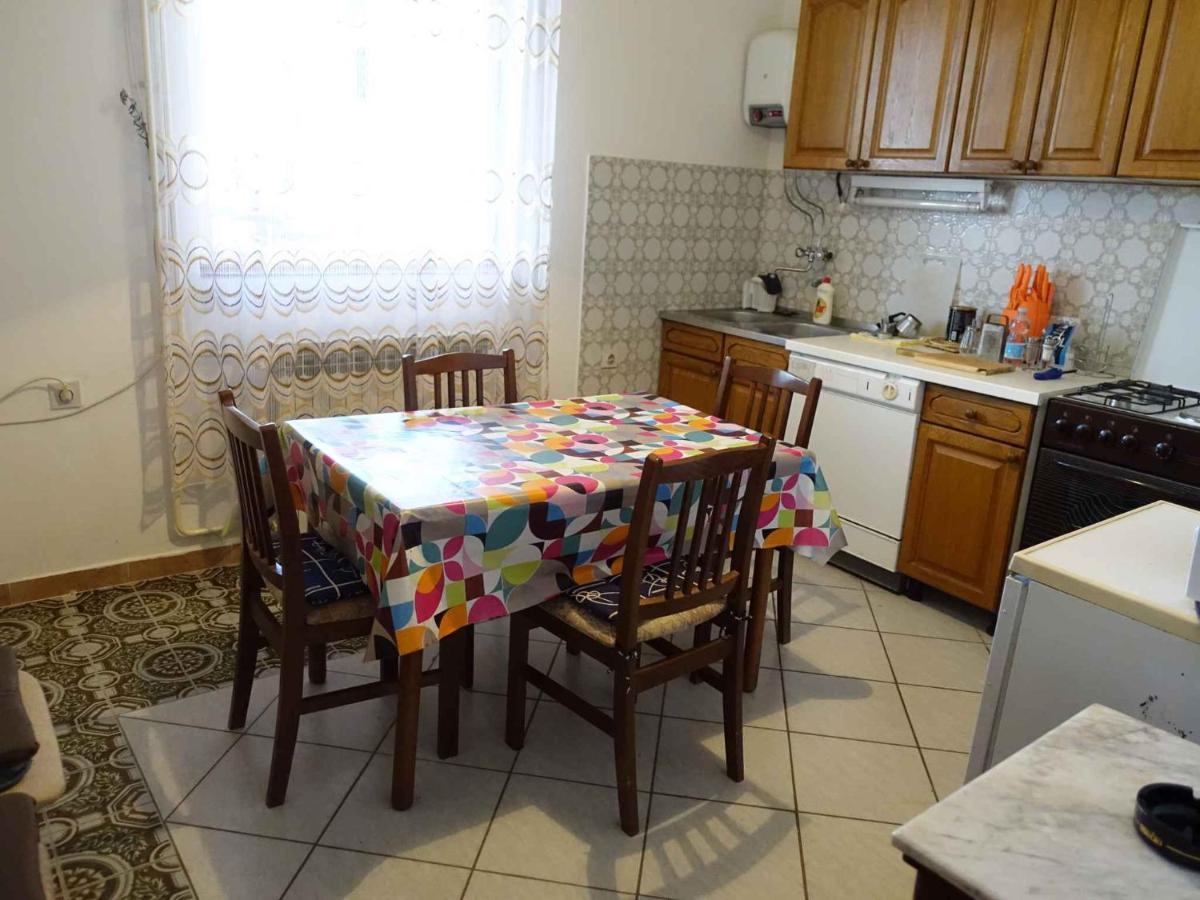 Apartment In Omisalj - Insel Krk 39736 Εξωτερικό φωτογραφία