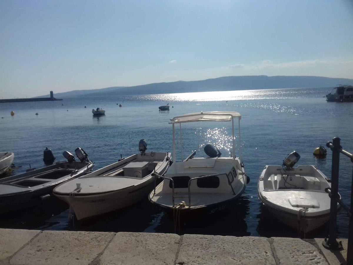 Apartment In Omisalj - Insel Krk 39736 Εξωτερικό φωτογραφία