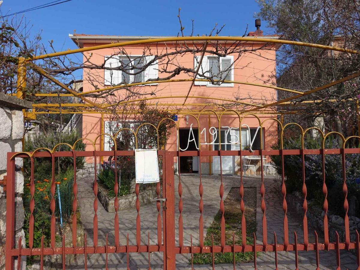 Apartment In Omisalj - Insel Krk 39736 Εξωτερικό φωτογραφία